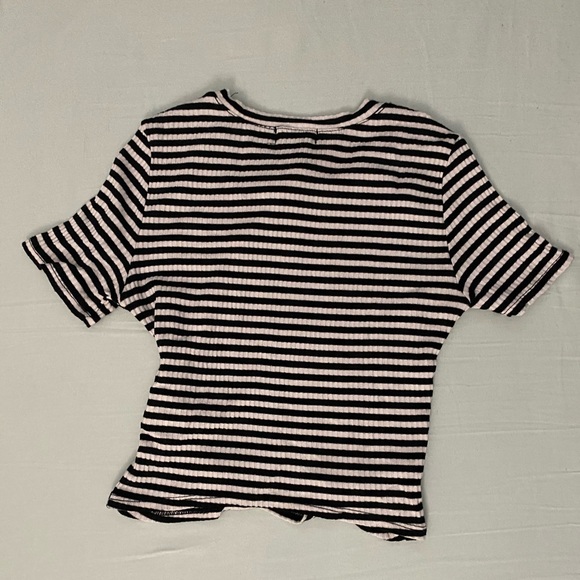 Silence + noise XS stripe wrap asymmetric crop top - Picture 2 of 2